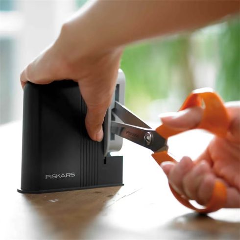 Fiskars Sharpener Clip Sharp Saksienteroitin