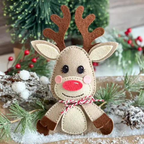 Felt Reindeer Etched Dies S7 259