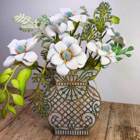 Elizabeth Craft Designs stanssi DELICATE FANCY VASE4