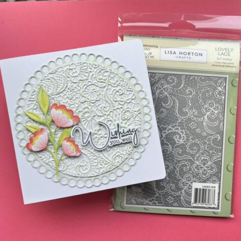 Lisa Horton Crafts 3D kohokuviointikansio LOVELY LACE